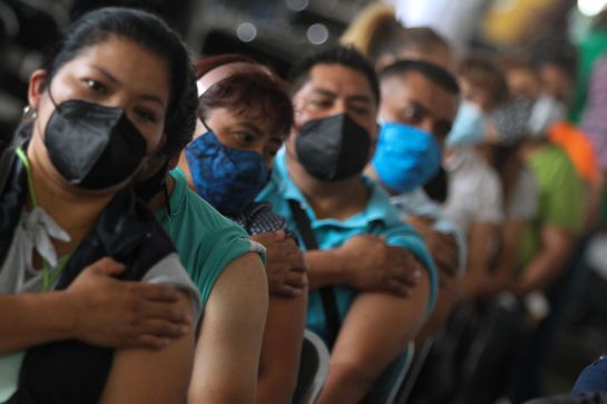 El objetivo del Gobierno de la CDMX será apegarse lo más que sea posible al día mínimo de aplicación que aparece en la tabla previamente compartida. El objetivo del Gobierno de la CDMX será apegarse lo más que sea posible al día mínimo de aplicación que aparece en la tabla previamente compartida.