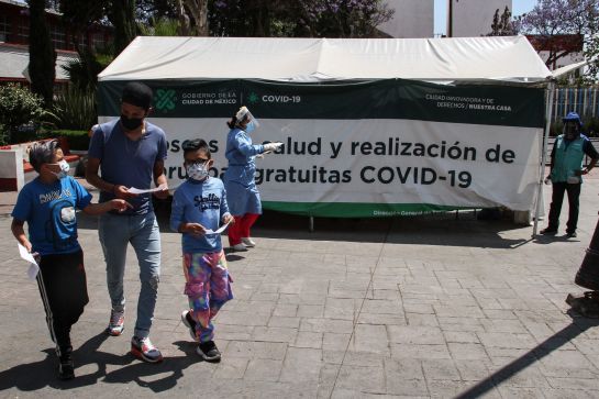 Recordemos que la enfermedad de COVID-19 produce una inflamación que causa el coronavirus en todo el cuerpo Recordemos que la enfermedad de COVID-19 produce una inflamación que causa el coronavirus en todo el cuerpo