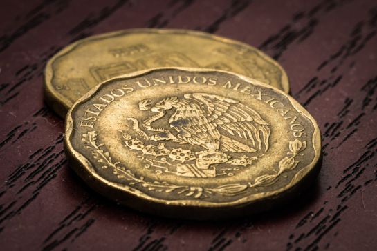 Ahora es el caso de tres monedas de 50 centavos que se cotizan juntas hasta en 38 mil pesos. Ahora es el caso de tres monedas de 50 centavos que se cotizan juntas hasta en 38 mil pesos.