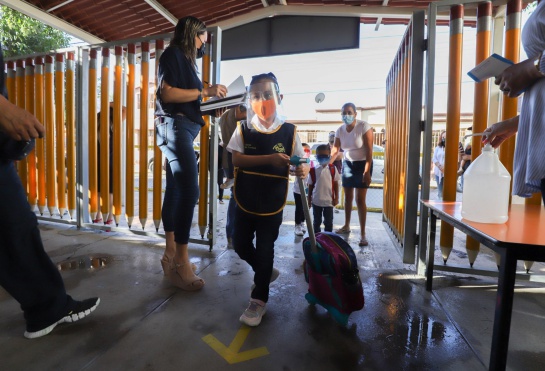 Este 30 de agosto comienzan un nuevo ciclo escolar los estudiantes de Educación Básica Este 30 de agosto comienzan un nuevo ciclo escolar los estudiantes de Educación Básica