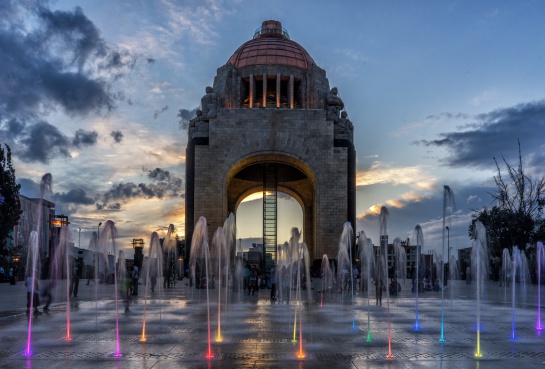 El 20 de noviembre se conmemora el Día de la Revolución Mexicana, por lo que será el lunes 15 de ese mes cuando se suspendan las actividades El 20 de noviembre se conmemora el Día de la Revolución Mexicana, por lo que será el lunes 15 de ese mes cuando se suspendan las actividades