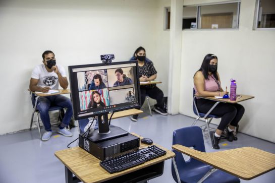 Los interesados podrán solicitar el apoyo económico desde internet. Los interesados podrán solicitar el apoyo económico desde internet.