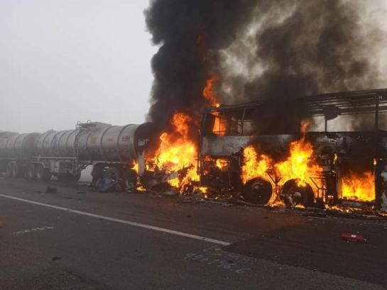 Sube a 19 la cifra de muertos por accidente en la caseta México-Puebla Sube a 19 la cifra de muertos por accidente en la caseta México-Puebla