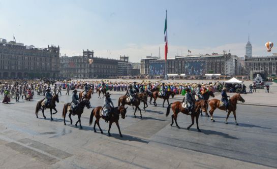 AMLO conmemora el 111 aniversario de la Revolución Mexicana AMLO conmemora el 111 aniversario de la Revolución Mexicana