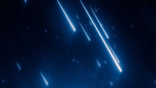 Esta lluvia de estrellas no es especialmente radiante, pues produce entre 5 y 10 meteoros por hora. Esta lluvia de estrellas no es especialmente radiante, pues produce entre 5 y 10 meteoros por hora.