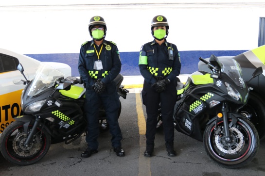 foto de Motos y policias con el nuevo disñeo que esta autorizado para levnatar infracciones foto de Motos y policias con el nuevo disñeo que esta autorizado para levnatar infracciones