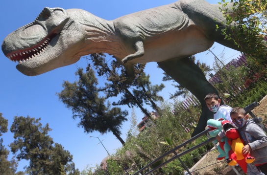 Iztapasauria, es un parque educativo, ubicado en la alcaldía Iztapalapa, destacado por ser el primero de su tipo público en la CDMX Iztapasauria, es un parque educativo, ubicado en la alcaldía Iztapalapa, destacado por ser el primero de su tipo público en la CDMX