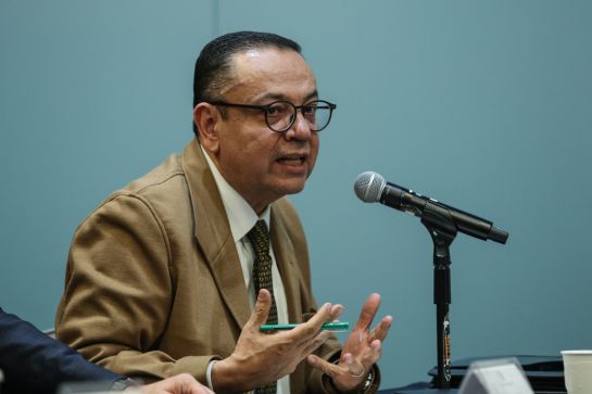 Morena avala en Comisiones renuncia de Arturo Zaldívar Morena avala en Comisiones renuncia de Arturo Zaldívar