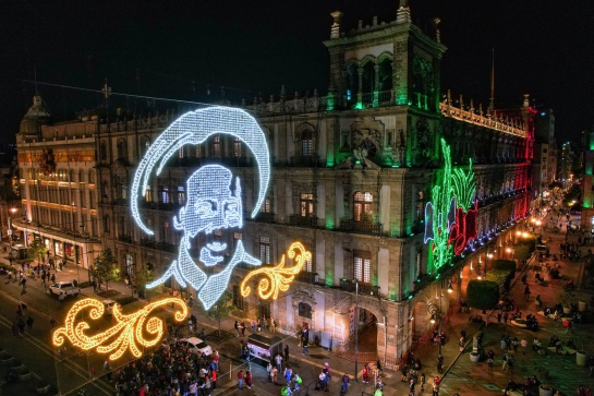 alumbrado zocalo: El Zócalo se llena de luz con el alumbrado del 20 de noviembre | FOTOS alumbrado zocalo: El Zócalo se llena de luz con el alumbrado del 20 de noviembre | FOTOS