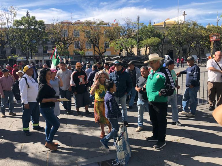 Comerciantes del Felipe Ángeles acusan competencia desleal ...