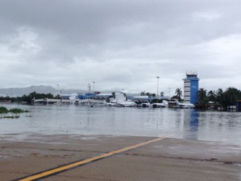 Cierran Aeropuerto De Acapulco Y Suspenden Clases Por Fuertes Lluvias ...