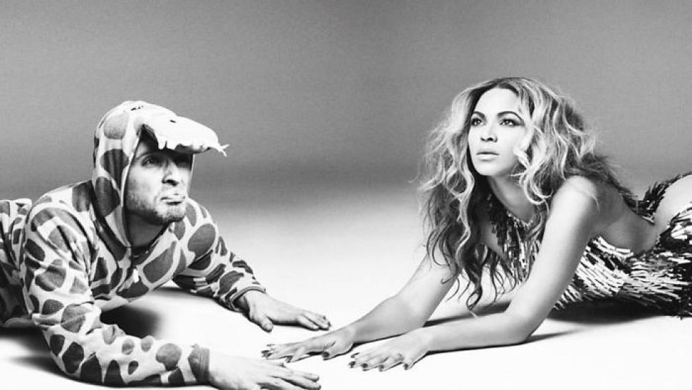 Hombre se convierte en el BFF de las celebridades gracias al Photoshop Hombre se convierte en el BFF de las celebridades gracias al Photoshop