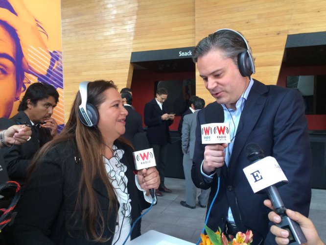 La reportera Verónica Méndez en entrevista con Aurelio Nuño La reportera Verónica Méndez en entrevista con Aurelio Nuño
