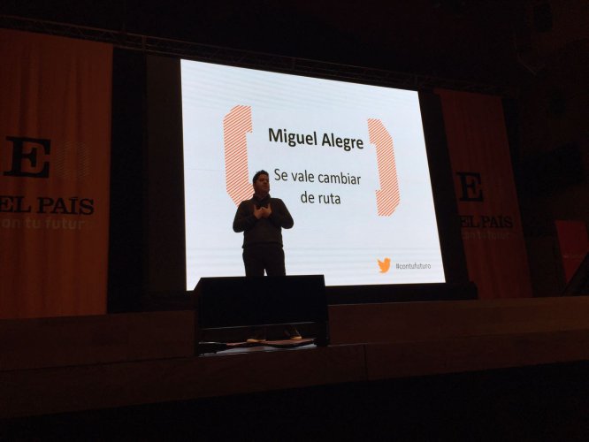 Así se vive "El País con tu futuro" Así se vive "El País con tu futuro"