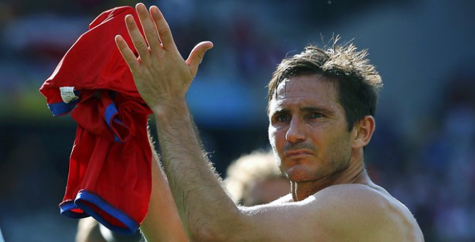 El Mundial de Brasil 2014 significó el adiós de Lampard de la Selección Inglesa, que fue eliminada en la fase de grupos tras caer ante Italia y Uruguay y empatar ante la revelación Costa Rica. El Mundial de Brasil 2014 significó el adiós de Lampard de la Selección Inglesa, que fue eliminada en la fase de grupos tras caer ante Italia y Uruguay y empatar ante la revelación Costa Rica.