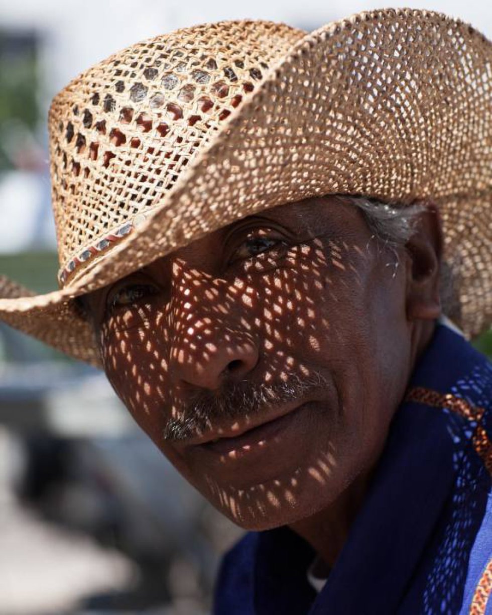 Fotógrafo Muestra La Belleza Real De Los Mexicanos Sociedad Album W Radio Mexico 7338