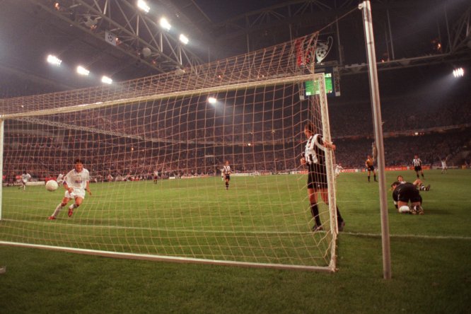 La Final de la Champions League entre Real Madrid y Juventus en 1998 La Final de la Champions League entre Real Madrid y Juventus en 1998