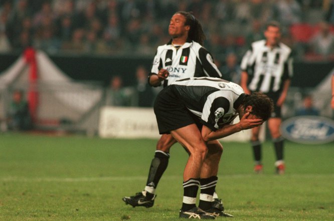 La Final de la Champions League entre Real Madrid y Juventus en 1998 La Final de la Champions League entre Real Madrid y Juventus en 1998