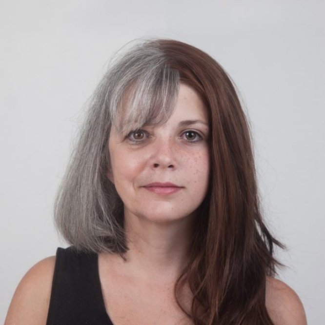 El fotógrafo canadiense Ulric Collette quiso verificar, a través de una serie de fotografías, qué tan fuerte es la información genética que se transfiere de padres a hijos. La serie fue nombrada “Retratos Genéticos” y ganó el León de Cannes, el más prestigioso premio de publicidad a nivel mundial. El fotógrafo canadiense Ulric Collette quiso verificar, a través de una serie de fotografías, qué tan fuerte es la información genética que se transfiere de padres a hijos. La serie fue nombrada “Retratos Genéticos” y ganó el León de Cannes, el más prestigioso premio de publicidad a nivel mundial.