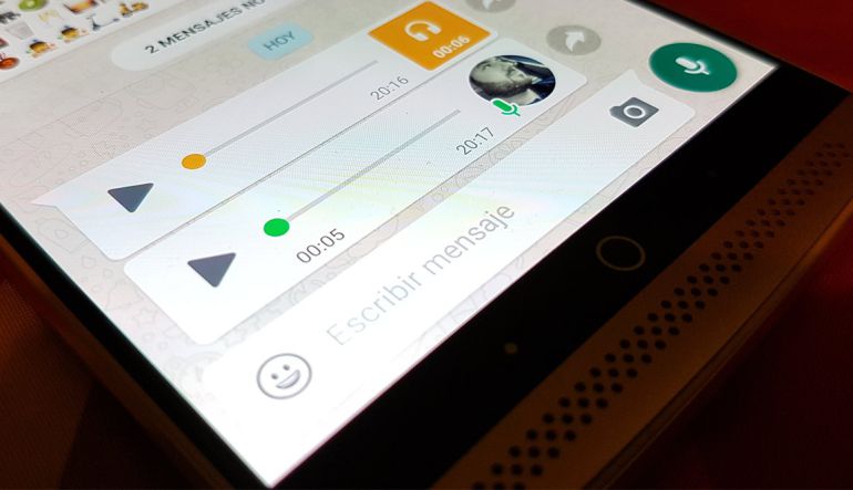 Apps: Cómo enviar notas de voz en WhatsApp en modo manos libres