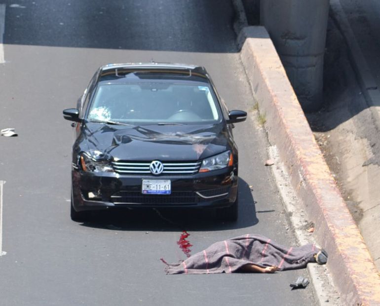 inmigrantes, Querétaro Muere migrante al caer sobre un auto en Querétaro queretaro bernardo quintana inmigrantes, Querétaro Muere migrante al caer sobre un auto en Querétaro