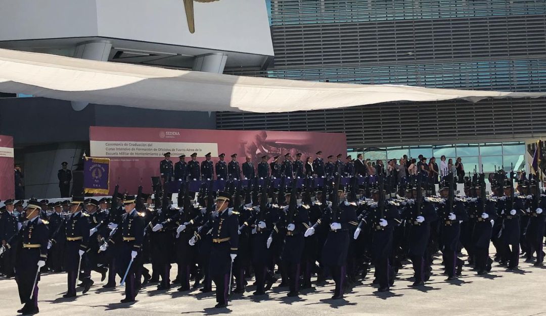 Se gradúan 65 subtenientes del Colegio del Aire en Zapopan
