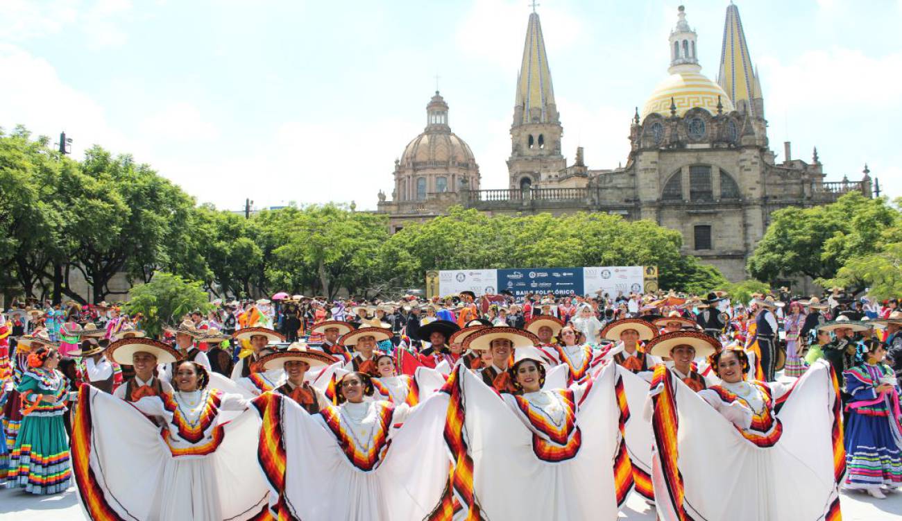 Guadalajara rompe Récord del baile más grande del mundo Así Las Cosas Guadalajara