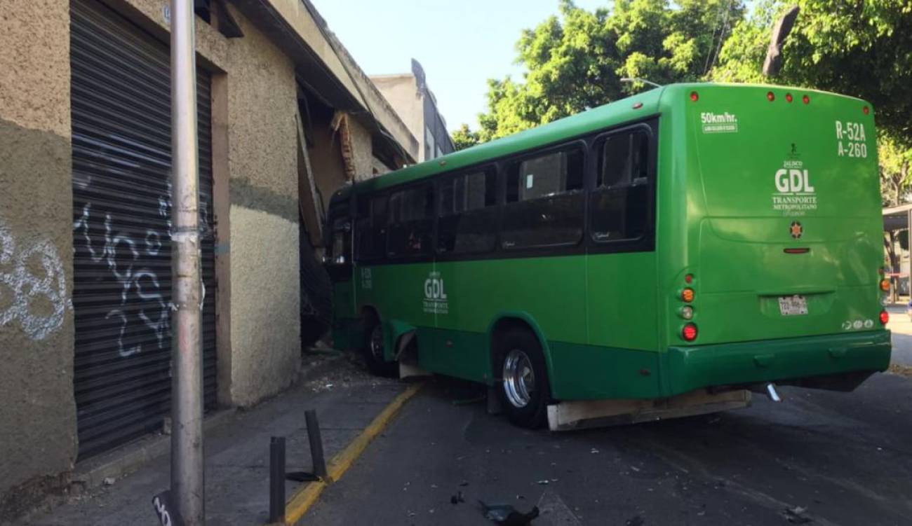 Choque deja 15 lesionados en el centro de Guadalajara Guadalajara W Radio Mexico