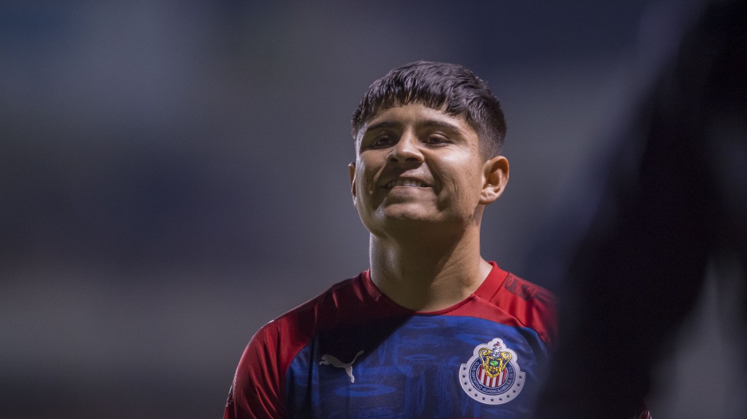 Eduardo López de Chivas habría roto cuarentena en una fiesta