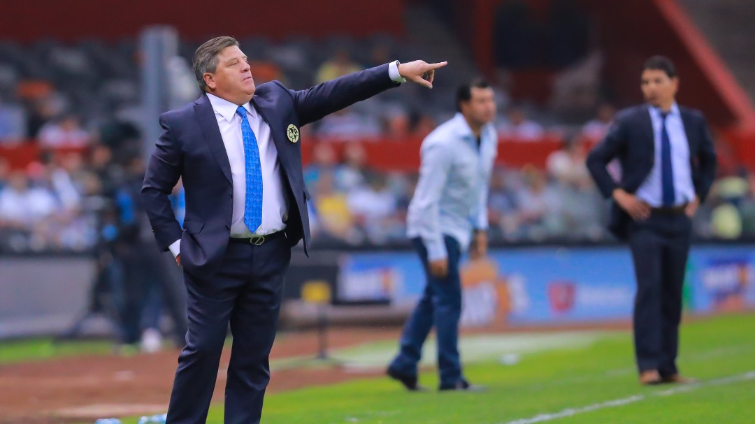 Miguel Herrera renovó con el América