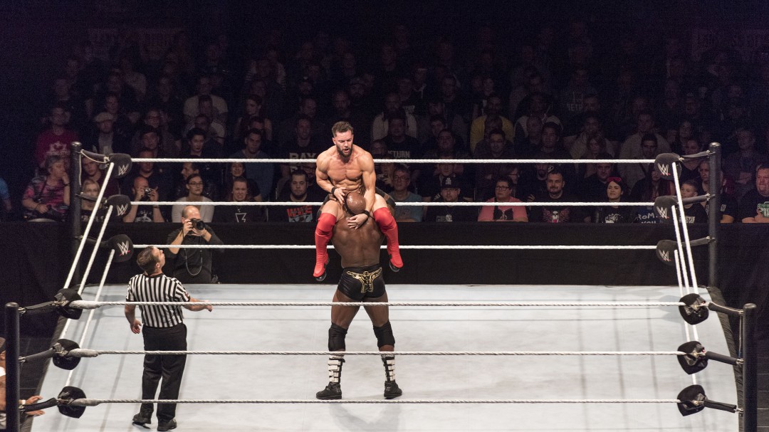 La WWE suspende transmisiones por Coronavirus