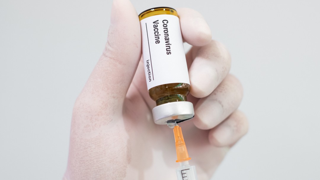 China realizará prueba de vacuna contra COVID-19 en su ejército