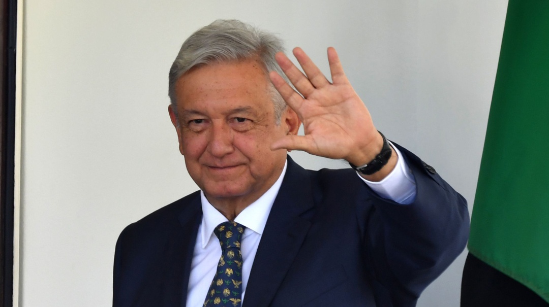 El significado de la corbata de águilas de AMLO en su encuentro con Trump