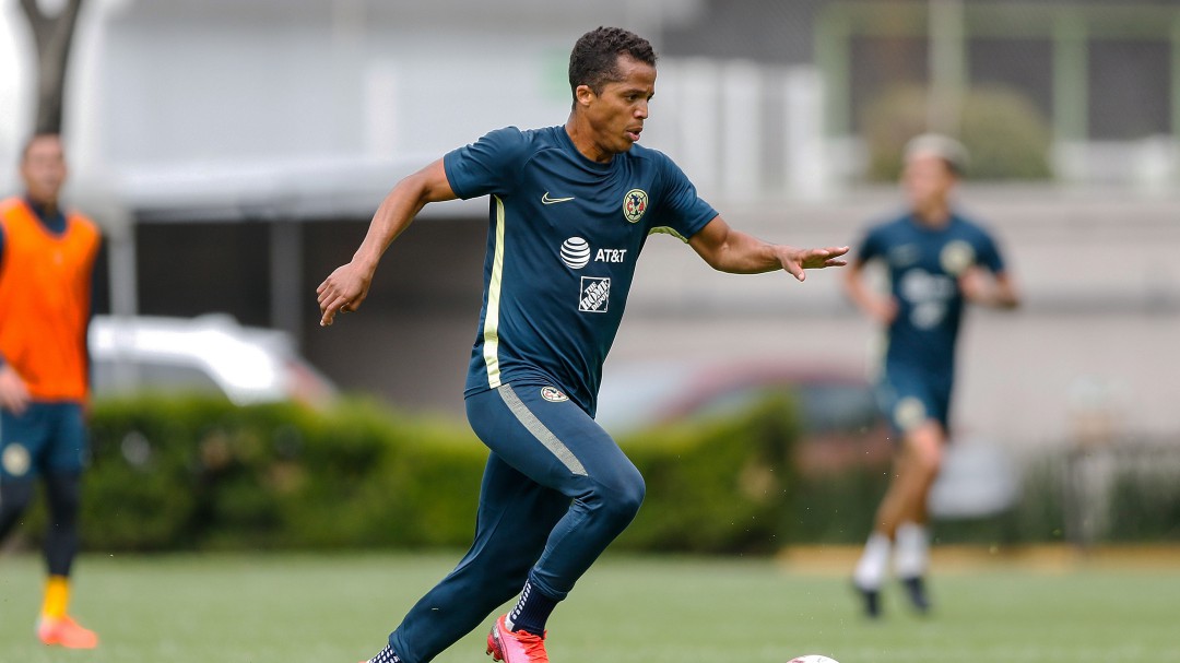 Los pobres números de Giovani Dos Santos en el América