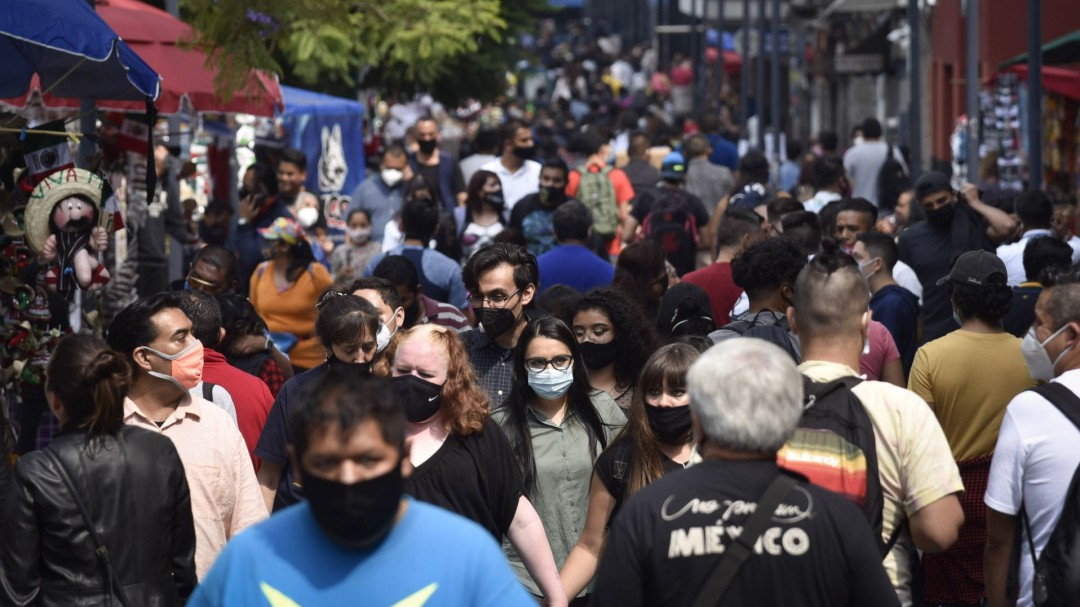 México suma 70,604 muertes y 663,973 casos de COVID-19