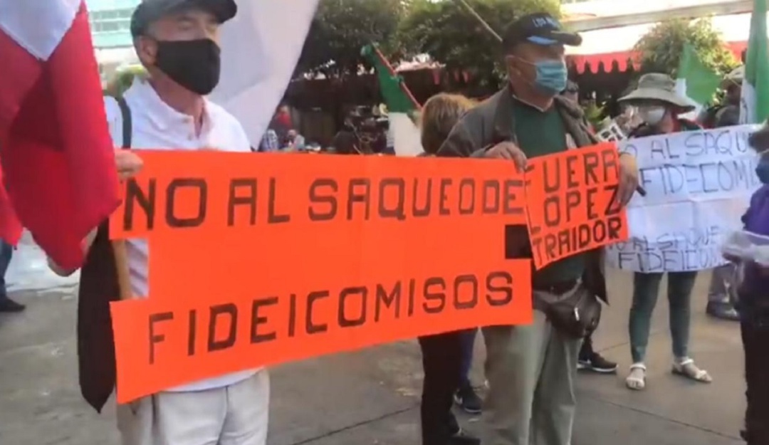 Senado da entrada al análisis de fideicomisos en medio de protestas | Nacional | W Radio Mexico