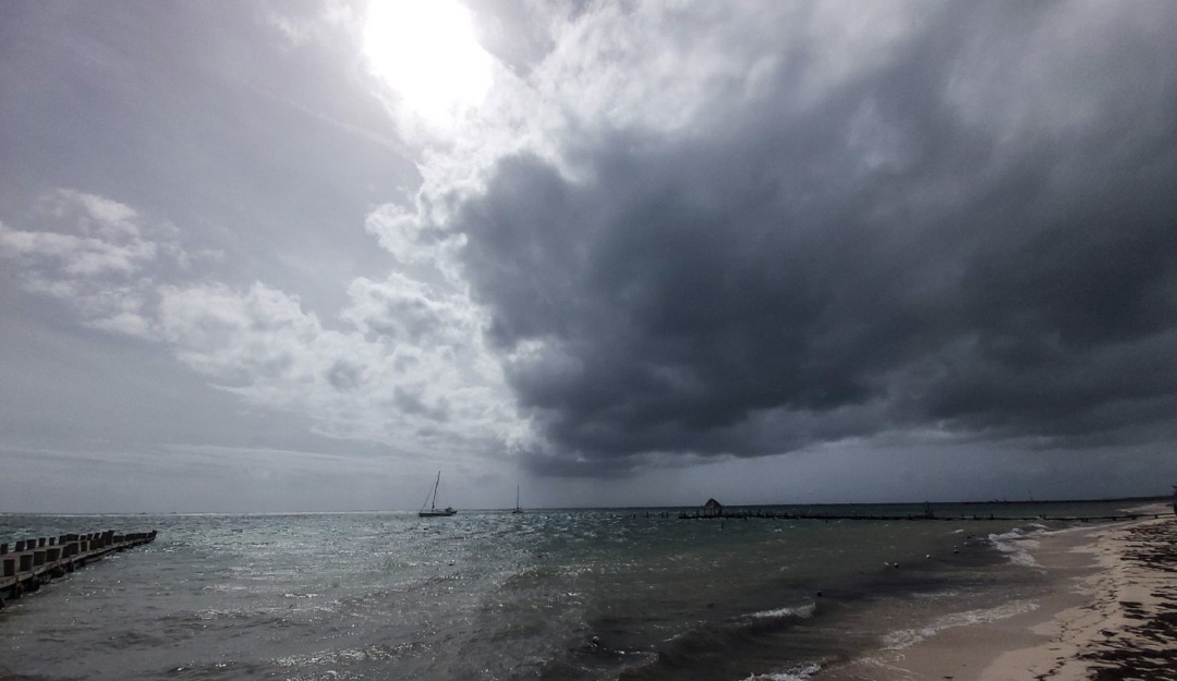 Huracán 'Zeta' impactará esta noche a Quintana Roo; entrará por Cozumel |  Nacional | W Radio Mexico