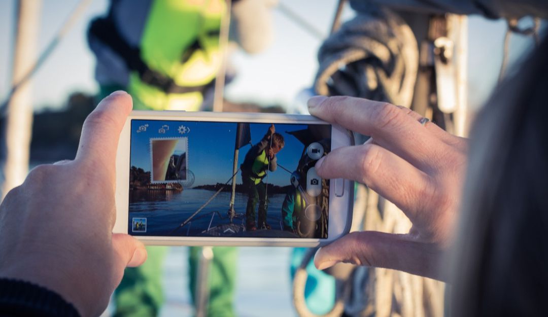 INAI hace un llamado a no compartir fotos de menores en redes | Así Las ...