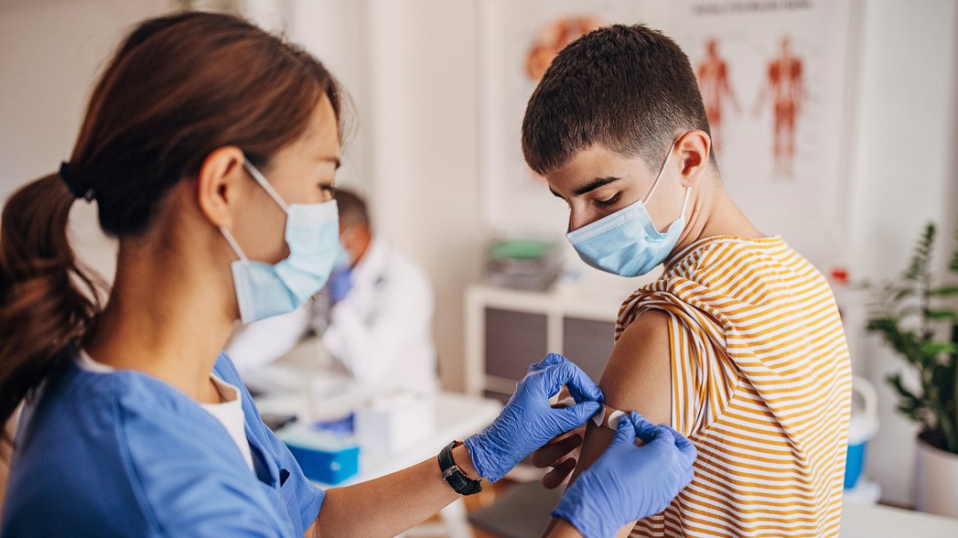 Vacunación COVID para niños de 12 a 14 años: Todo lo que tienes que saber