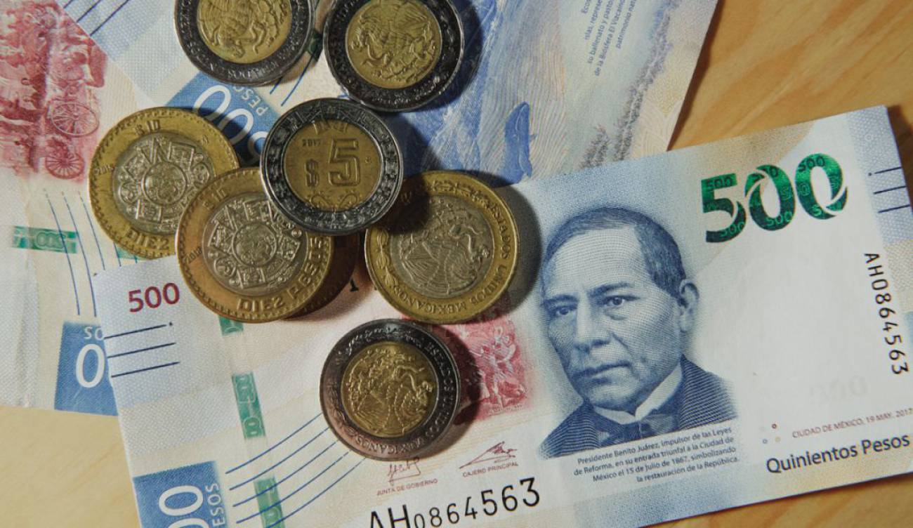 Revela AMLO que en 2023 el salario mínimo tendrá un “buen aumento” |  Nacional | W Radio Mexico
